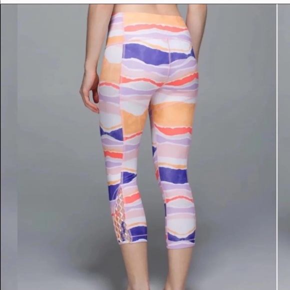 Lululemon True Self Crop pants - Picture 3 of 7